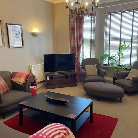 Number 10 Service Apartment - Danes Southampton Bagian luar foto