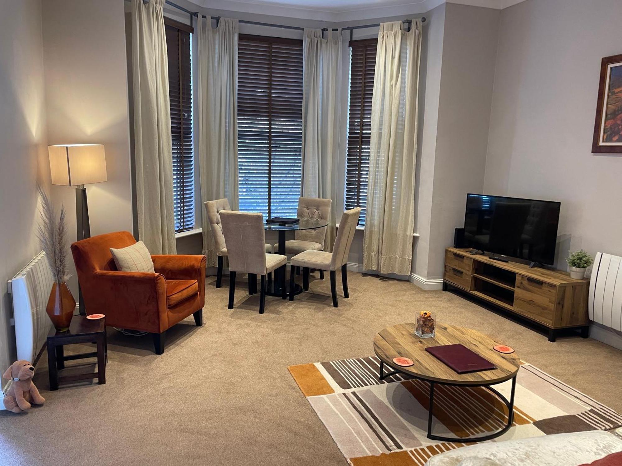 Number 10 Service Apartment - Danes Southampton Bagian luar foto
