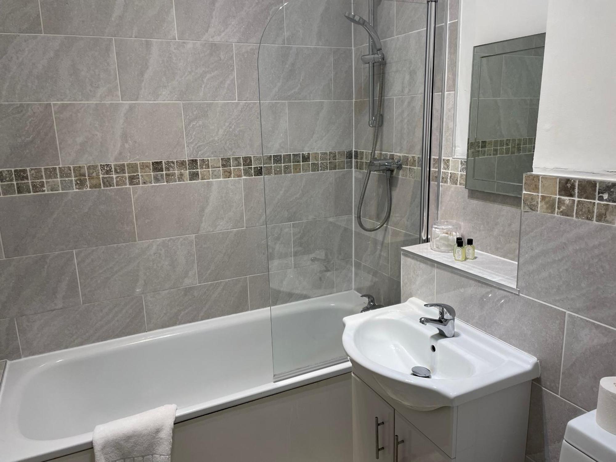 Number 10 Service Apartment - Danes Southampton Bagian luar foto