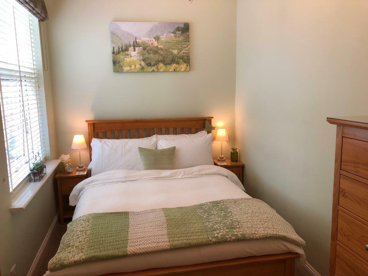 Number 10 Service Apartment - Danes Southampton Bagian luar foto